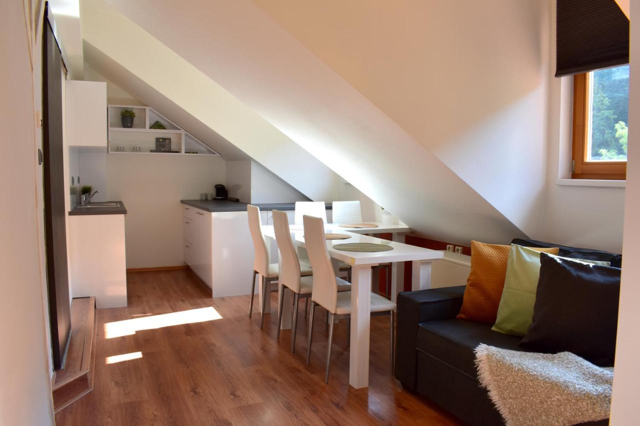 New Central Rooftop With Private Wellness, Sauna & Whirlpool Bath Prague Extérieur photo