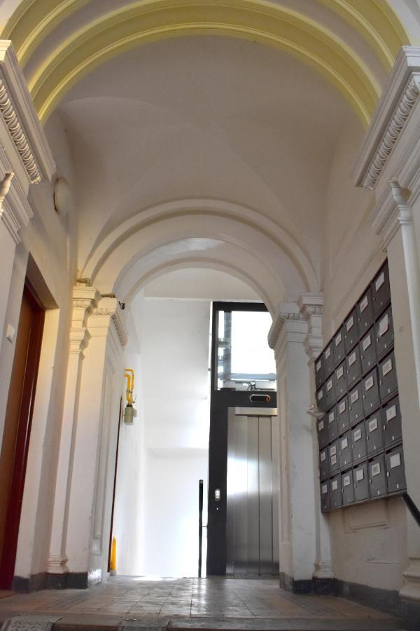 New Central Rooftop With Private Wellness, Sauna & Whirlpool Bath Prague Extérieur photo