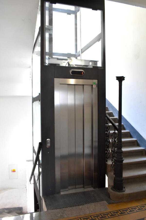 New Central Rooftop With Private Wellness, Sauna & Whirlpool Bath Prague Extérieur photo